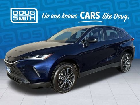 Used 2024 Toyota Venza LE image 1