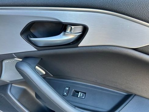 Used 2025 Acura TLX w/ Technology Package FWD image 19