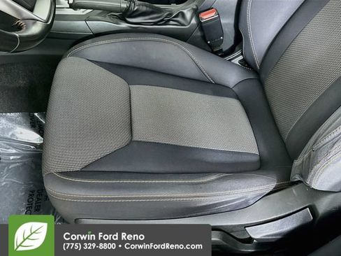 Used 2019 Subaru Crosstrek 2.0i Premium w/ Moonroof Package AWD/4WD image 18