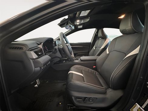 Used 2026 Toyota Camry SE image 9