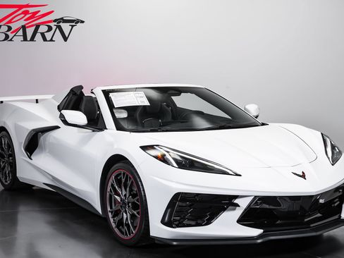 Used 2025 Chevrolet Corvette Stingray Preferred Conv w/ Z51 Performance Package RWD image 7
