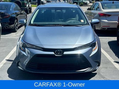 Used 2023 Toyota Corolla LE FWD image 2