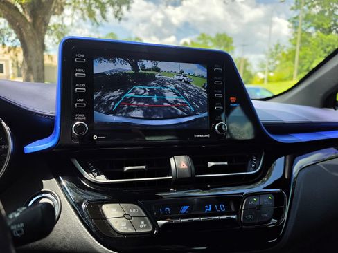 Used 2021 Toyota C-HR XLE FWD image 26