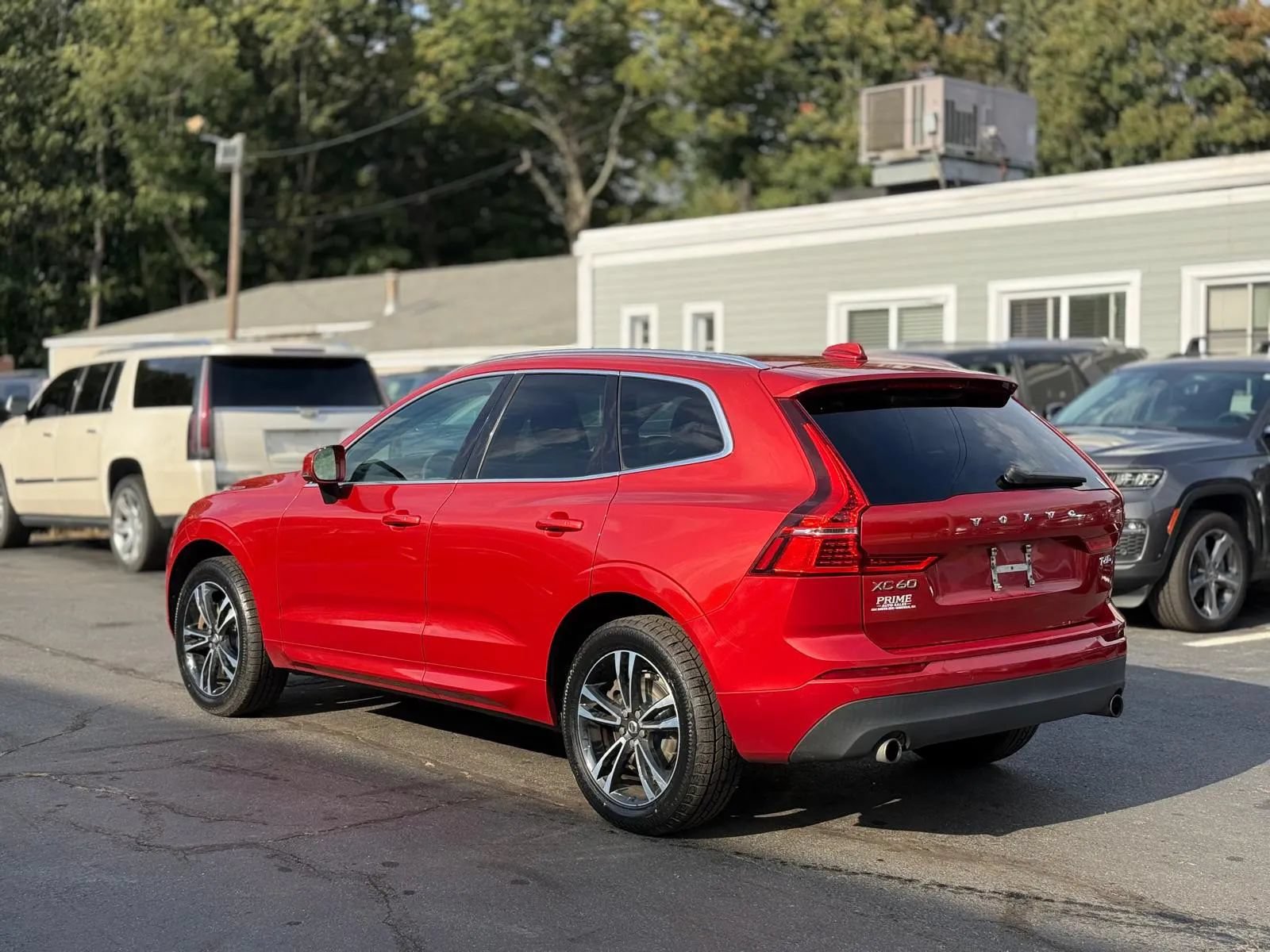 Used 2020 Volvo XC60 T6 Momentum AWD/4WD image 6