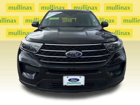 Certified 2020 Ford Explorer XLT image 11