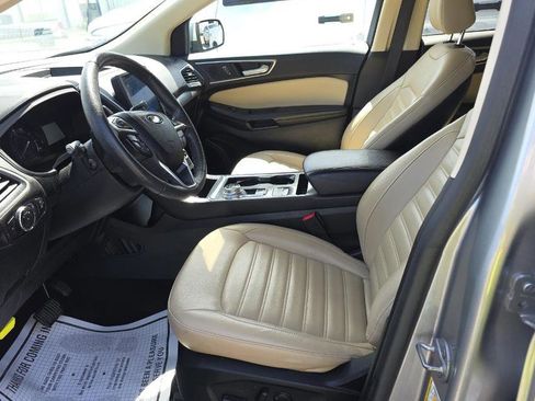 Used 2022 Ford Edge SEL w/ Convenience Package image 3