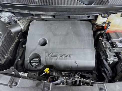 Used 2023 Chevrolet Traverse High Country image 34