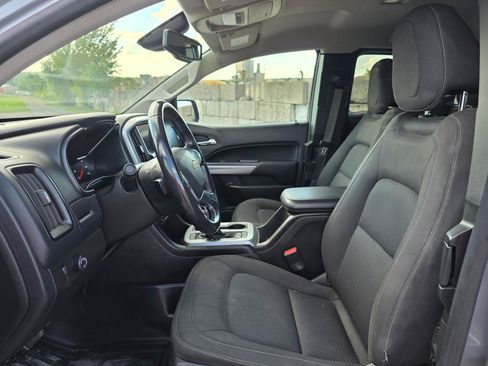 Used 2022 Chevrolet Colorado LT w/ Fleet Safety Package RWD image 13