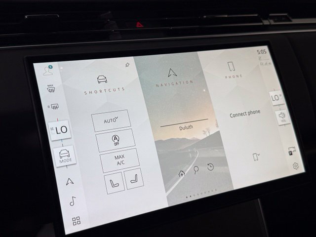 New 2026 Land Rover Range Rover SV AWD/4WD image 19