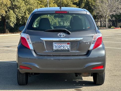 Used 2013 Toyota Yaris LE image 5