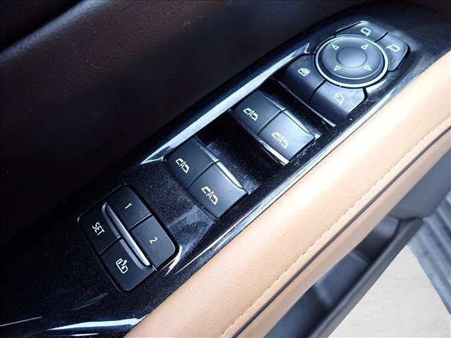 Used 2024 Cadillac Escalade Sport w/ Touring Package AWD/4WD image 18