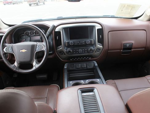 Used 2017 Chevrolet Silverado 1500 High Country w/ High Desert Package image 20