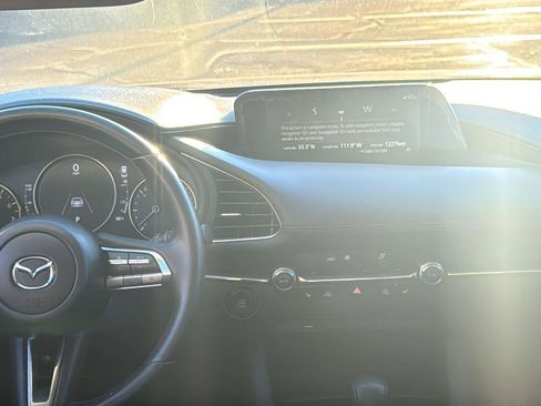 Used 2019 MAZDA MAZDA3 Sedan w/ Preferred Package image 6