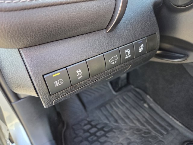 Certified 2021 Toyota Camry SE w/ Cold Weather Package AWD/4WD image 18