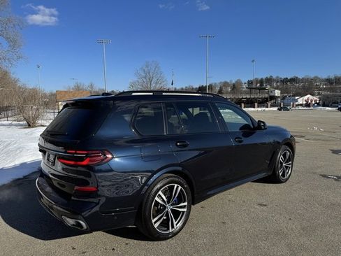 Used 2023 BMW X7 xDrive40i w/ M Sport Package image 5