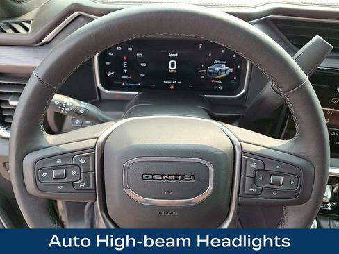 Used 2026 GMC Sierra 2500 Denali Ultimate w/ LPO, GMC Protection Package AWD/4WD image 4