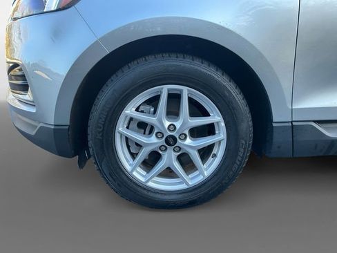 Used 2023 Ford Edge SEL image 16