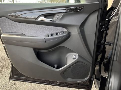 New 2026 Chevrolet TrailBlazer LT w/ Convenience Package image 7