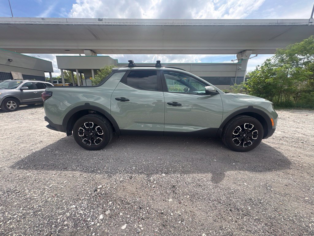 Used 2024 Hyundai Santa Cruz SEL w/ Activity Package FWD image 2