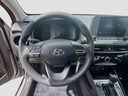 Used 2023 Hyundai Kona SE FWD image 8
