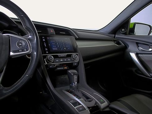 Used 2016 Honda Civic Touring image 26