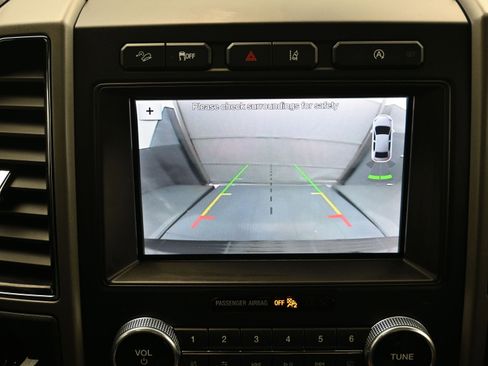 Used 2018 Ford Expedition Max XLT w/ Equipment Group 202A image 18