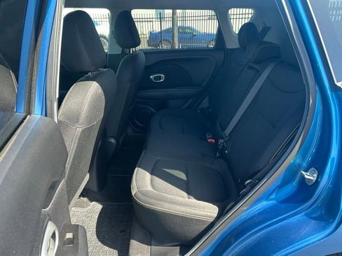 Used 2016 Kia Soul + w/ Designer's Package FWD image 27
