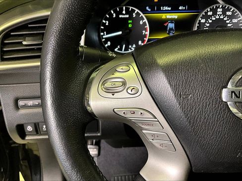Used 2018 Nissan Murano Platinum image 11
