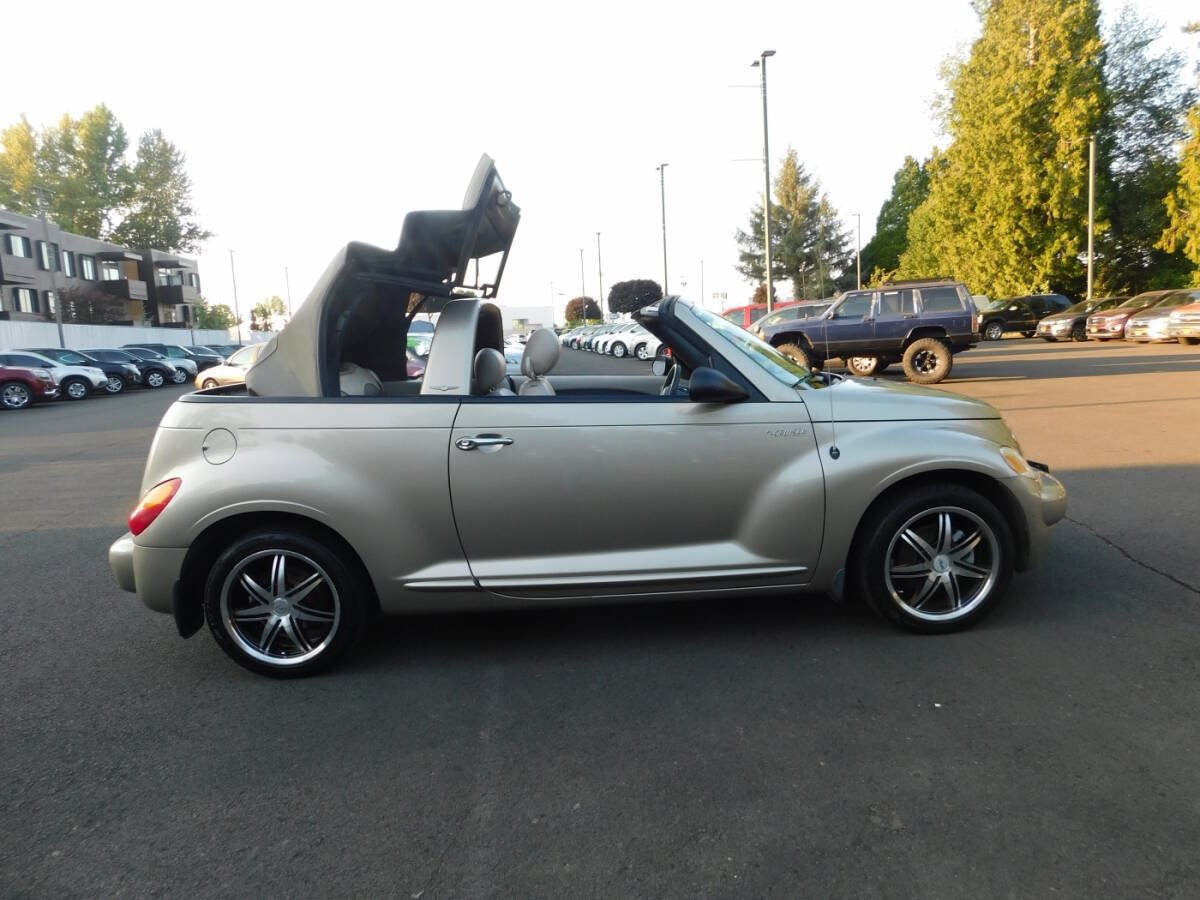 Used 2005 Chrysler PT Cruiser GT FWD image 18