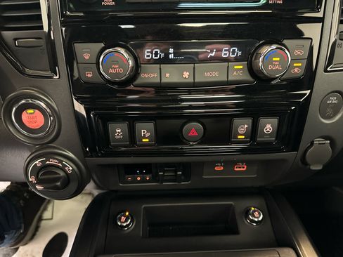 Certified 2023 Nissan Titan PRO-4X w/ Pro-4x Convenience Package image 26