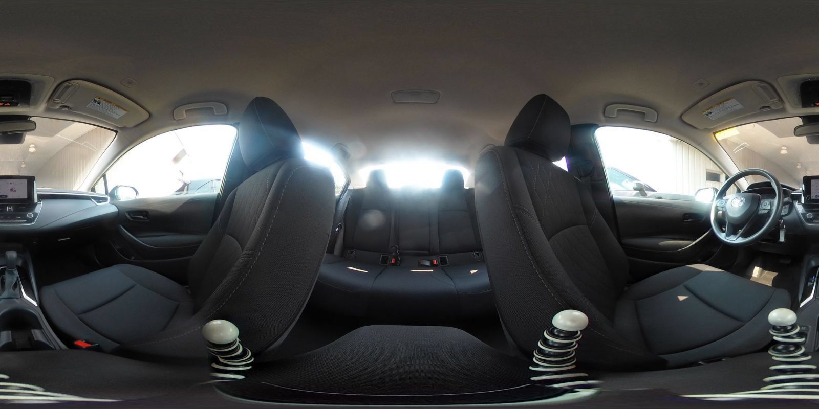 Used 2025 Toyota Corolla LE FWD image 40