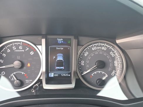 Used 2023 Toyota Tacoma SR5 RWD image 21
