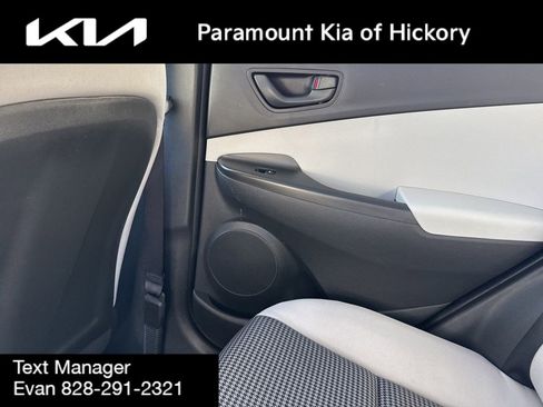 Used 2023 Hyundai Kona SE w/ Cargo Package image 15