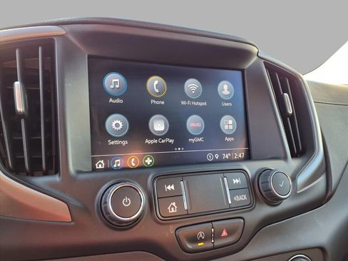 Used 2022 GMC Terrain AT4 image 7