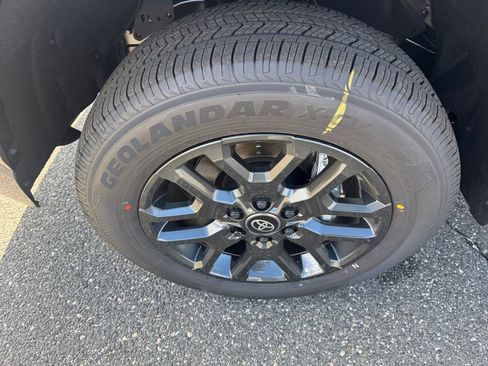 New 2026 Toyota Tundra Platinum AWD/4WD image 16