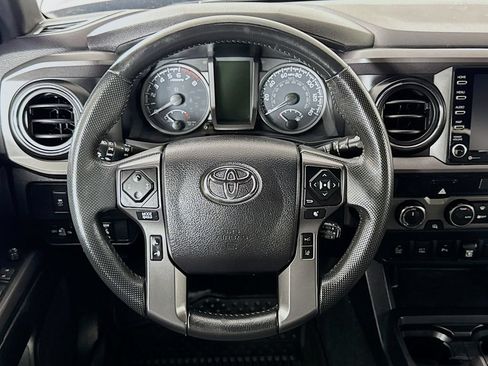 Certified 2021 Toyota Tacoma TRD Off-Road w/ Technology Package AWD/4WD image 4
