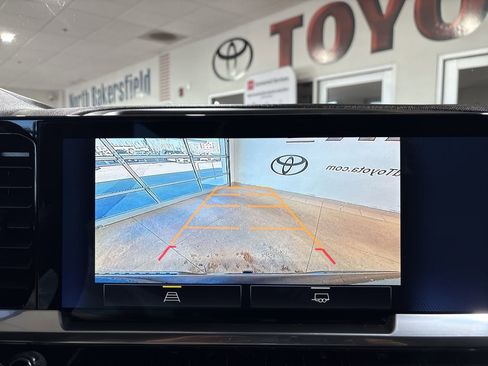 Used 2023 Chevrolet Silverado 1500 RST w/ Protection Package image 18