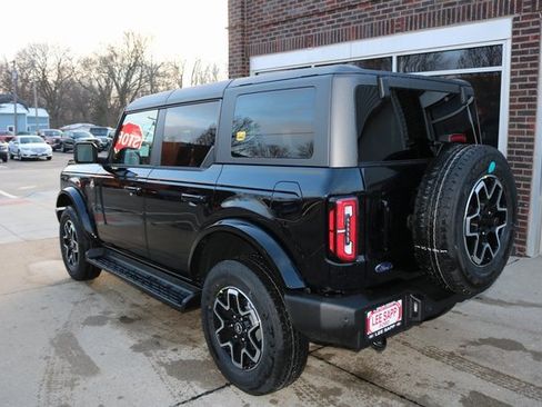 New 2025 Ford Bronco Outer Banks image 5