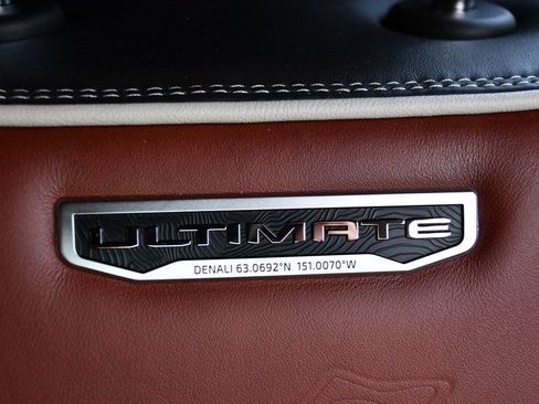 Used 2023 GMC Yukon Denali Ultimate AWD/4WD image 64