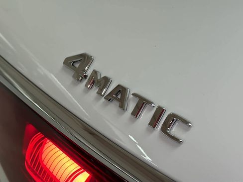 New 2026 Mercedes-Benz GLS 580 4MATIC image 10