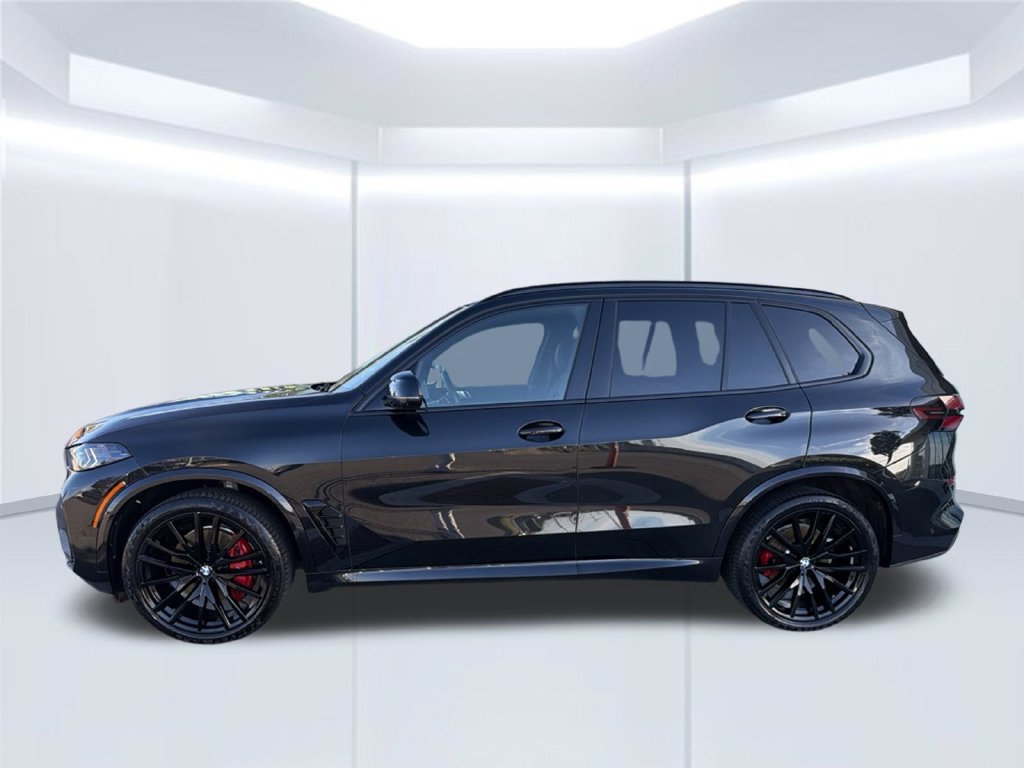 Used 2024 BMW X5 xDrive40i w/ M Sport Package AWD/4WD image 3