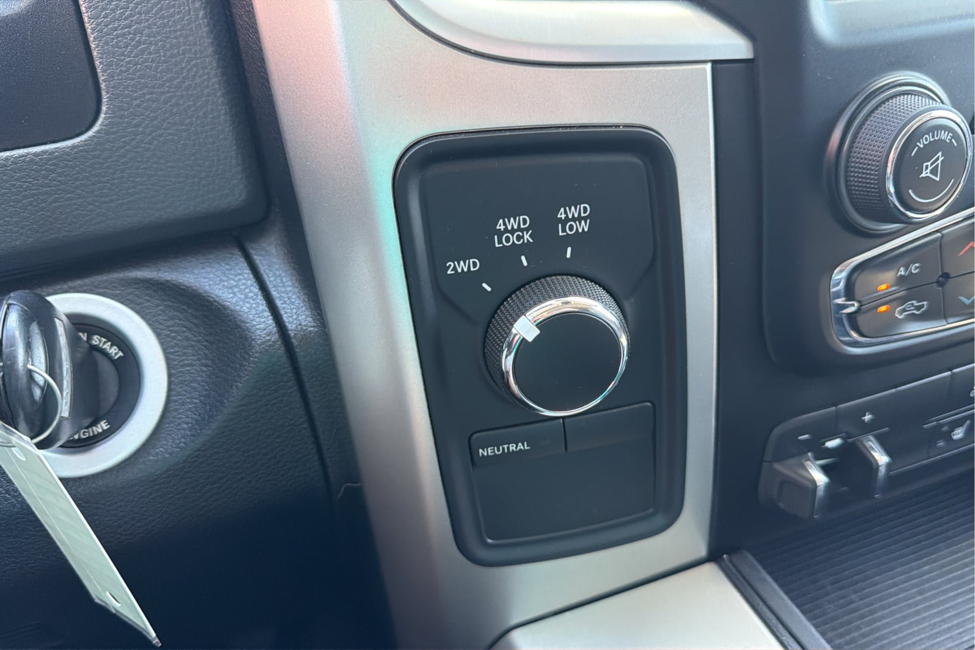 Used 2017 RAM 2500 Lone Star AWD/4WD image 35