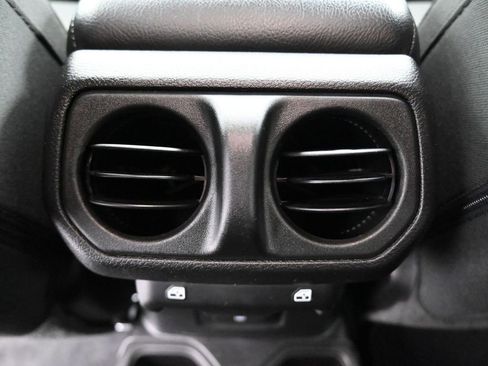 Used 2023 Jeep Gladiator Sport image 34