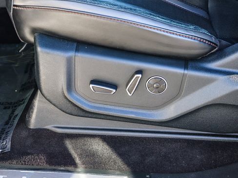 Used 2019 Ford F150 Platinum w/ Equipment Group 701A Luxury image 25