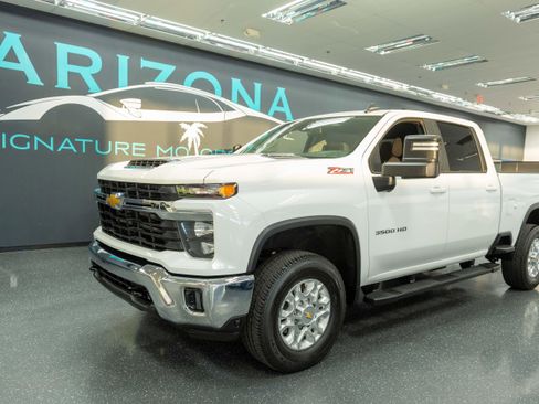 Used 2024 Chevrolet Silverado 3500 LT w/ All Star Edition AWD/4WD image 1