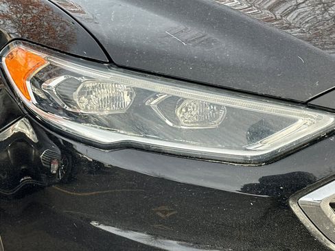 Used 2017 Ford Fusion Energi Platinum image 11