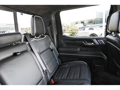 Used 2024 GMC Sierra 1500 AT4X AWD/4WD image 9