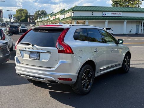 Used 2017 Volvo XC60 T5 Dynamic w/ Preferred Option Package FWD image 8