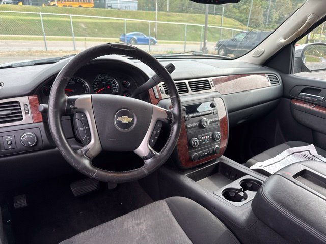 Used 2013 Chevrolet Avalanche LS w/ All-Star Edition AWD/4WD image 12