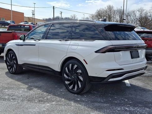 Used 2024 Lincoln Nautilus Reserve w/ Equipment Group 202A image 4